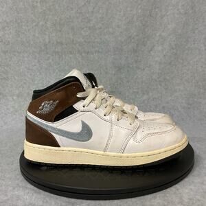 Jordan 1 Mid SE - FQ8162-142 - White/Blue Grey-Black-Sail 5.5 Y